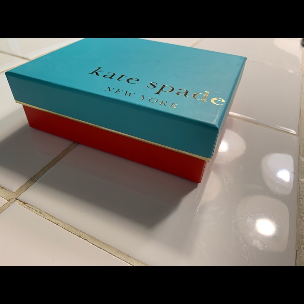 Small Kate Spade box - Picture 2 of 4